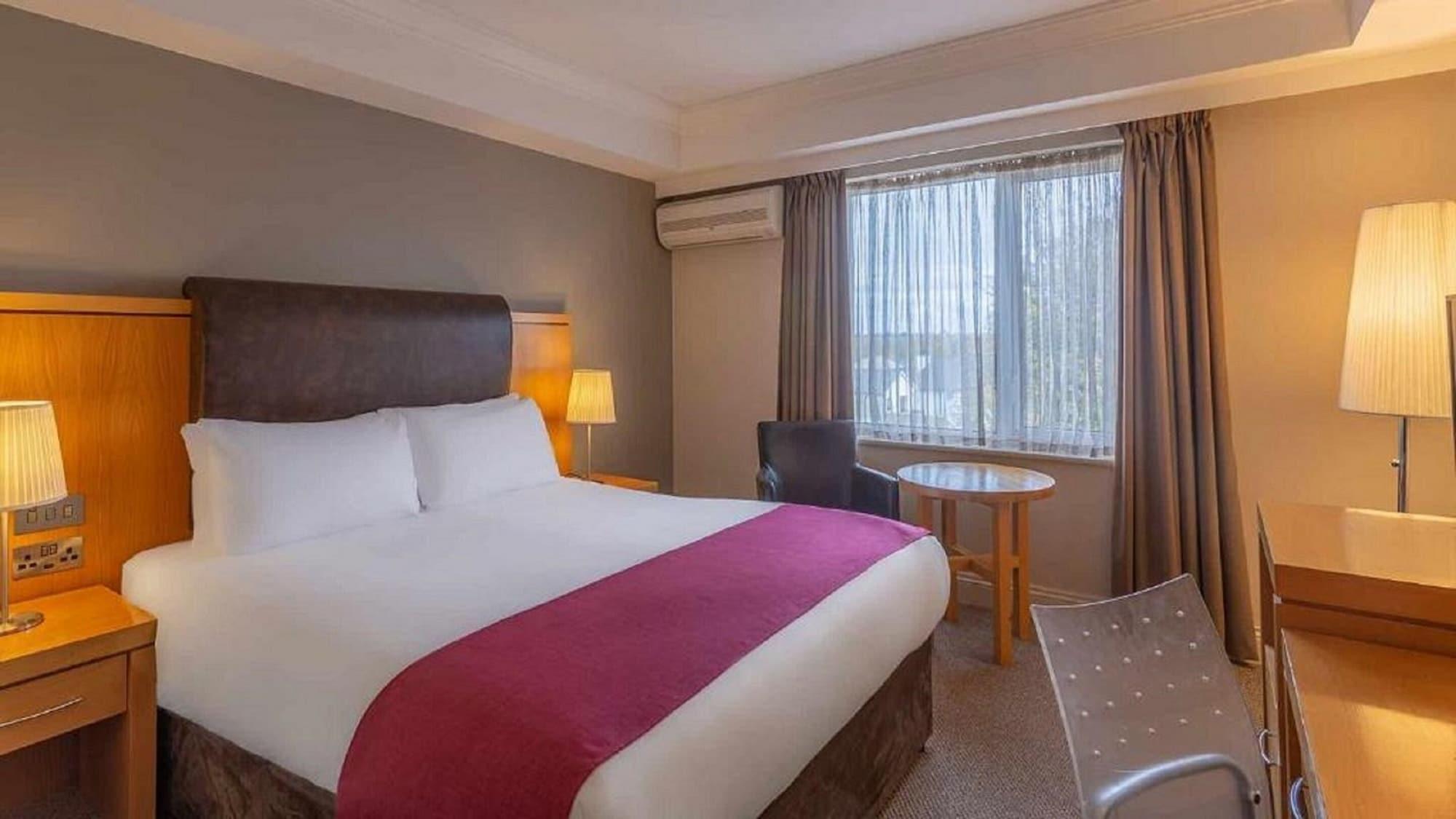 Prince Of Wales Hotel Athlone Dış mekan fotoğraf