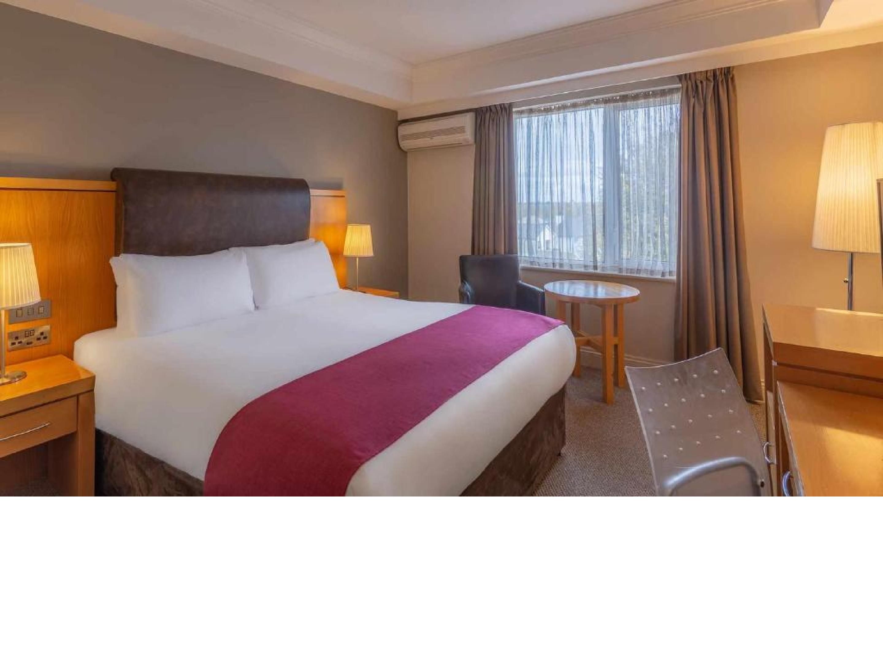 Prince Of Wales Hotel Athlone Dış mekan fotoğraf
