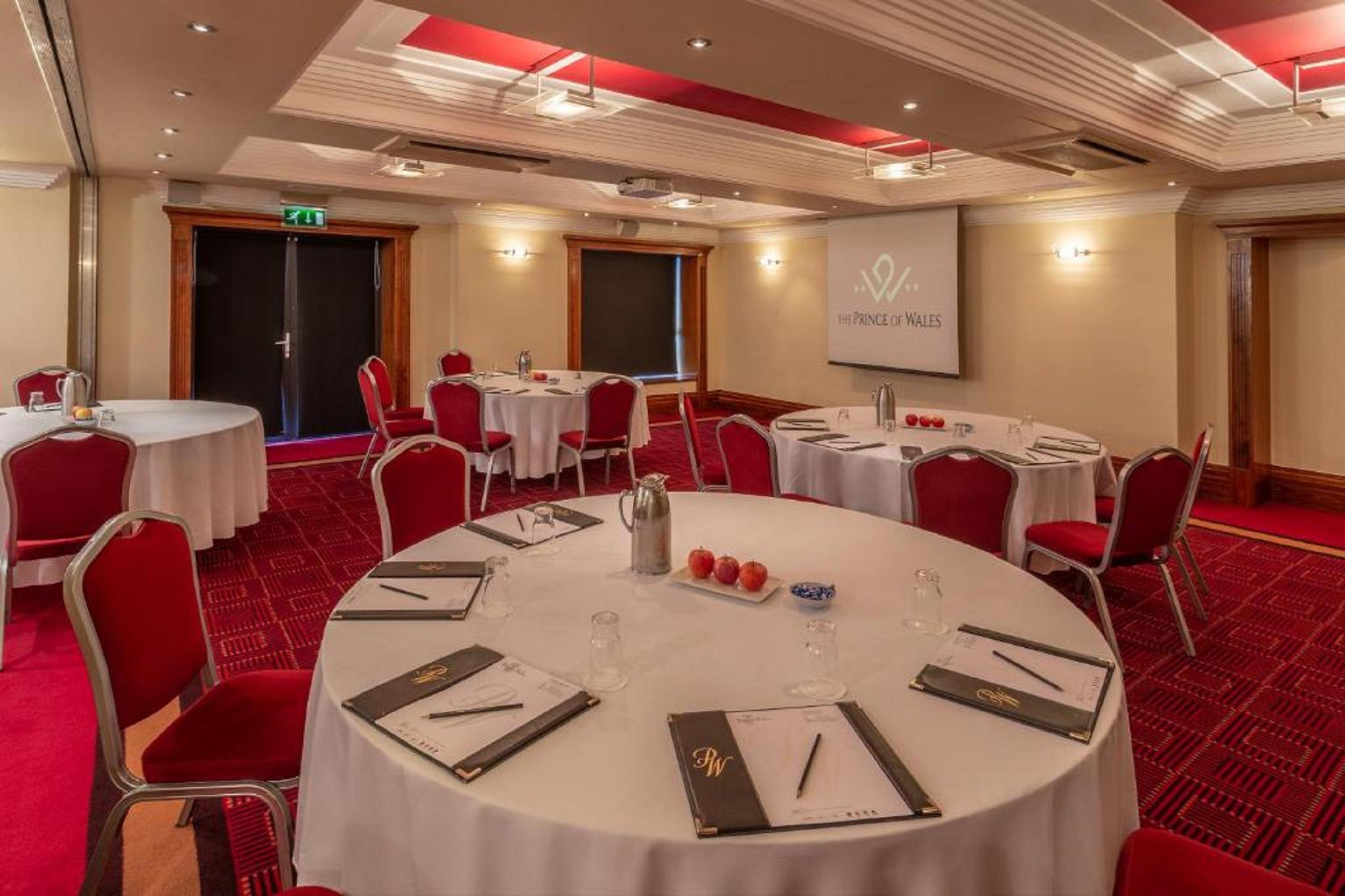 Prince Of Wales Hotel Athlone Dış mekan fotoğraf