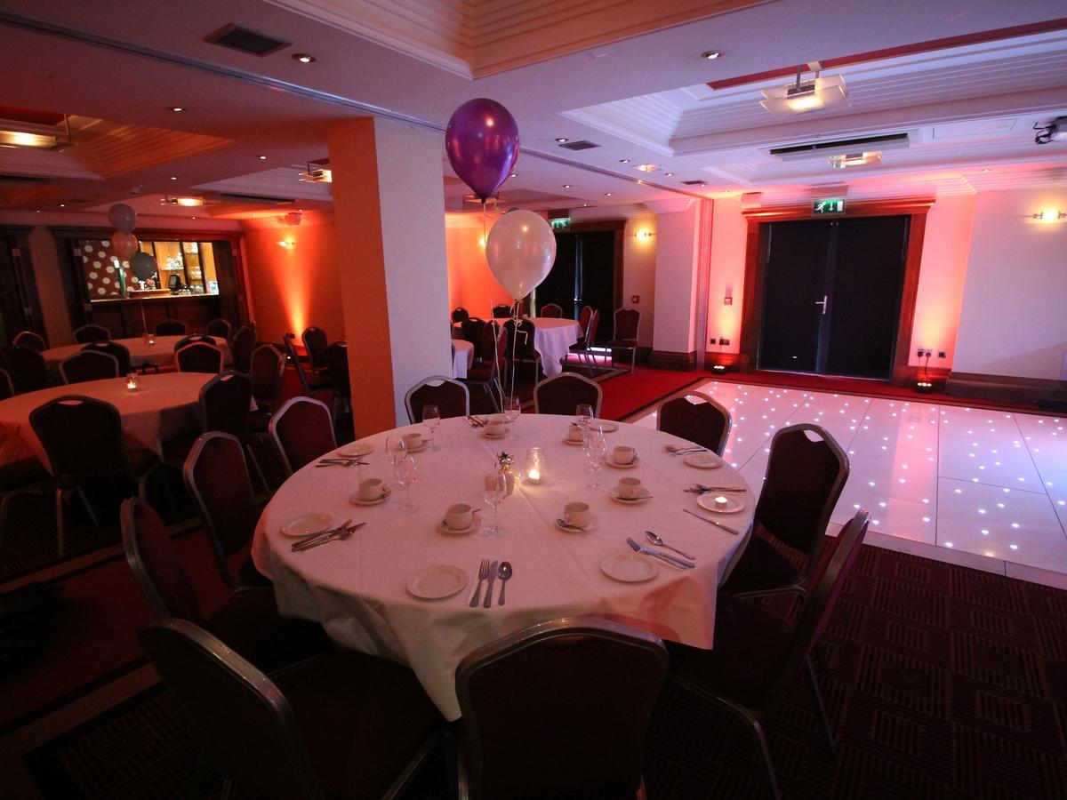 Prince Of Wales Hotel Athlone Dış mekan fotoğraf